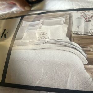 charter club damask twin comforter set lace Middleton